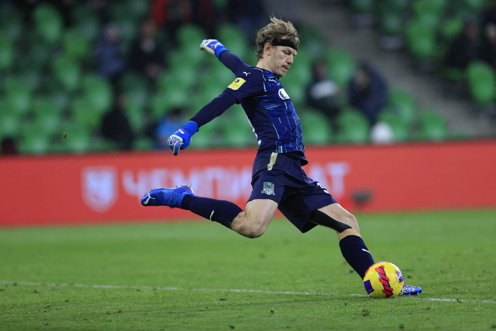 Карпин рассказал, как отреагировал на переход Сафонова в &laquo;ПСЖ&raquo;