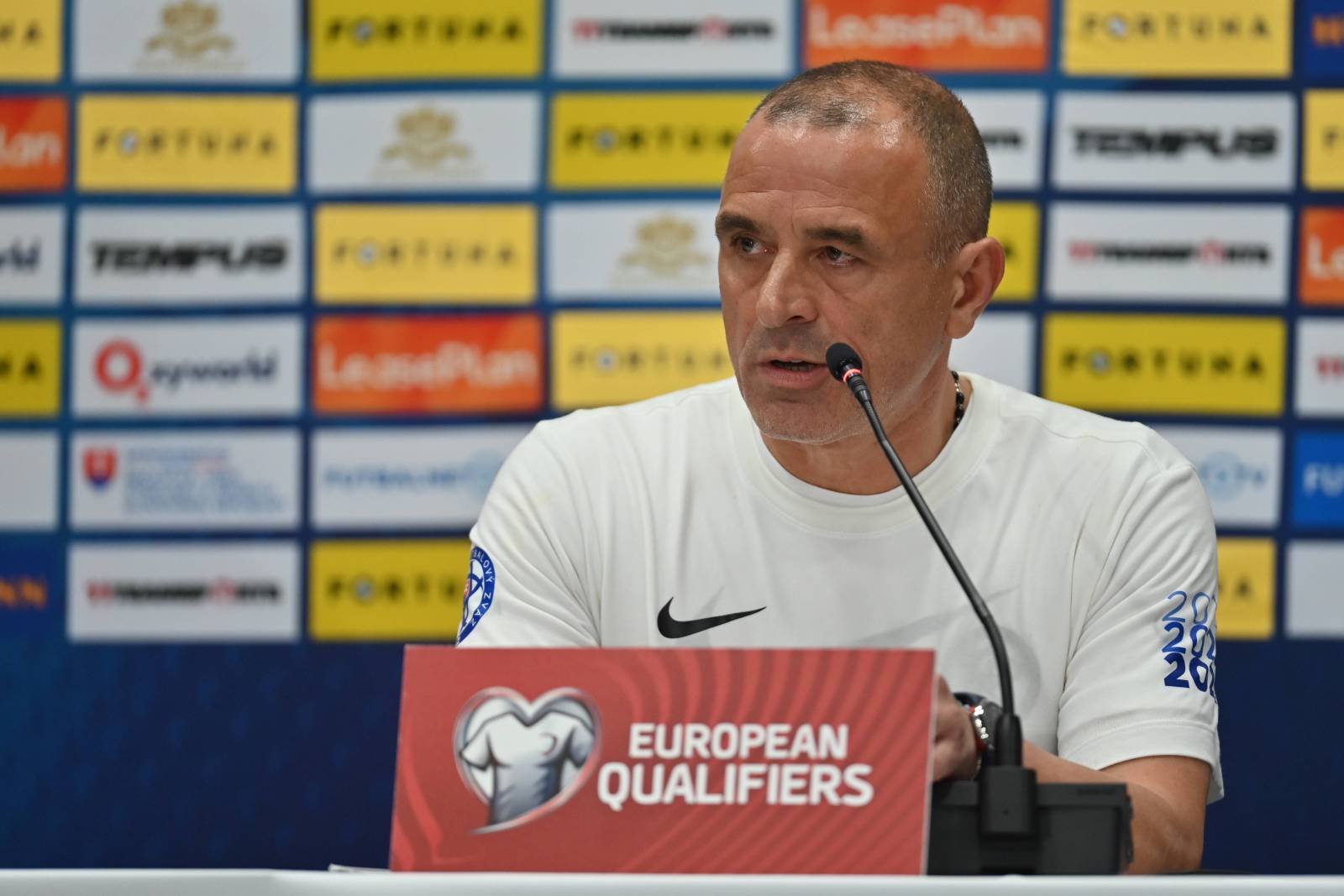 Тренер сборной Словакии высказался о поражении от Украины на Евро-2024