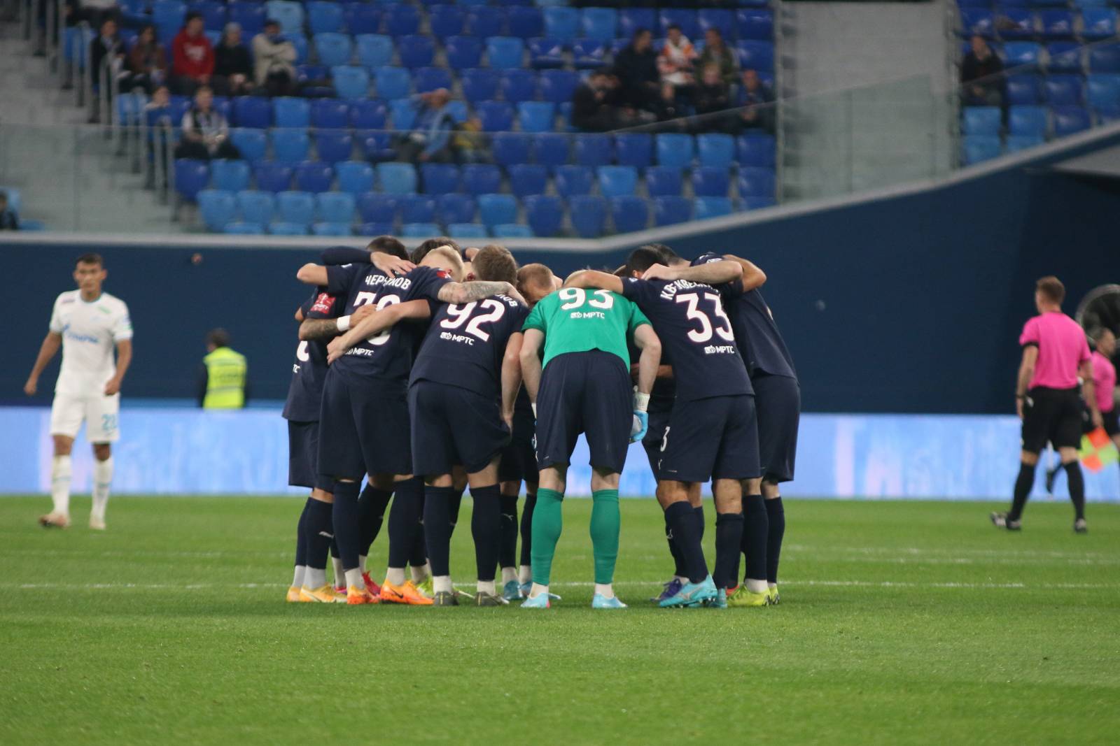 Защитник &laquo;Факела&raquo; Божин успешно перенёс операцию