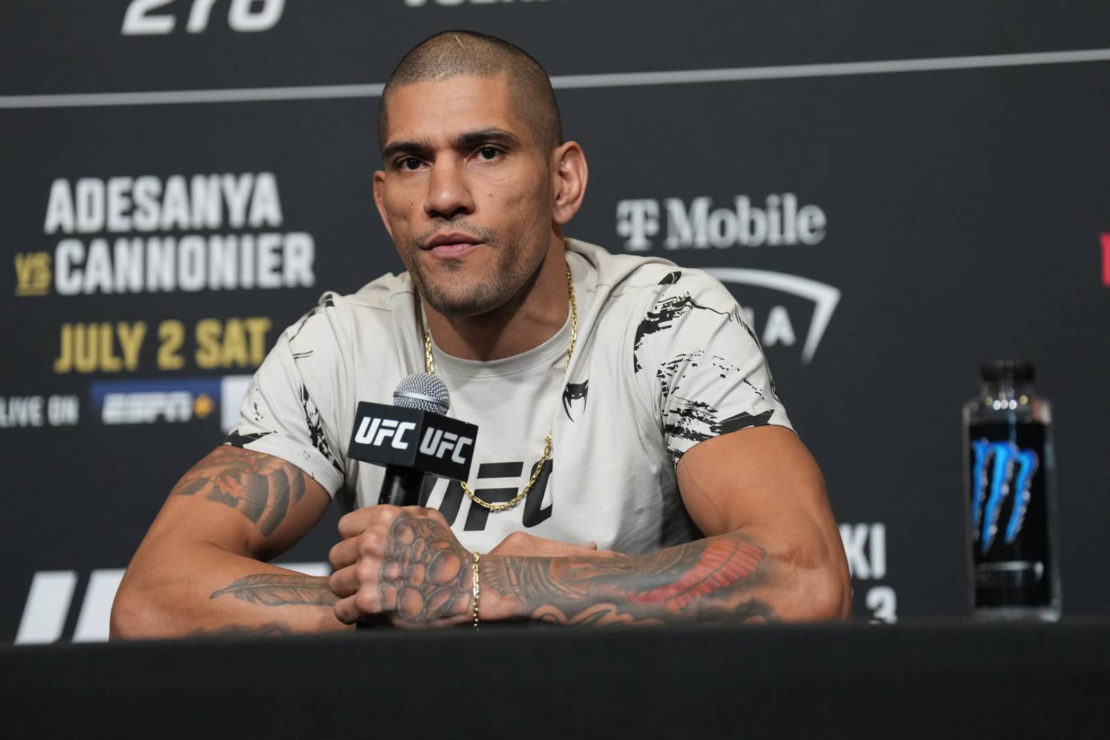 Перейра проведёт реванш на UFC 303 - названо имя соперника