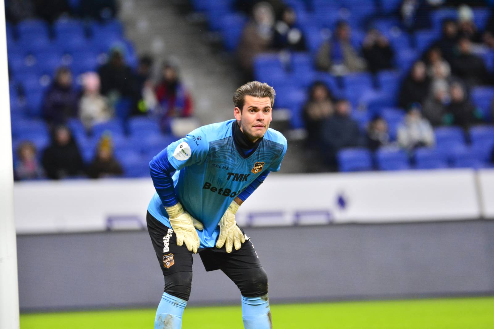 Агент Помазуна рассказал, от чего зависит будущее вратаря