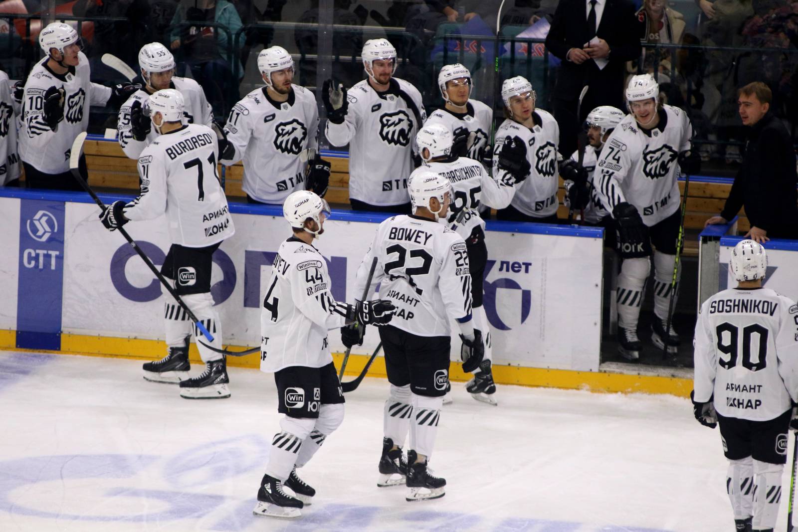 Дубль Кравцова принёс &laquo;Трактору&raquo; победу над &laquo;Ак Барсом&raquo; в КХЛ