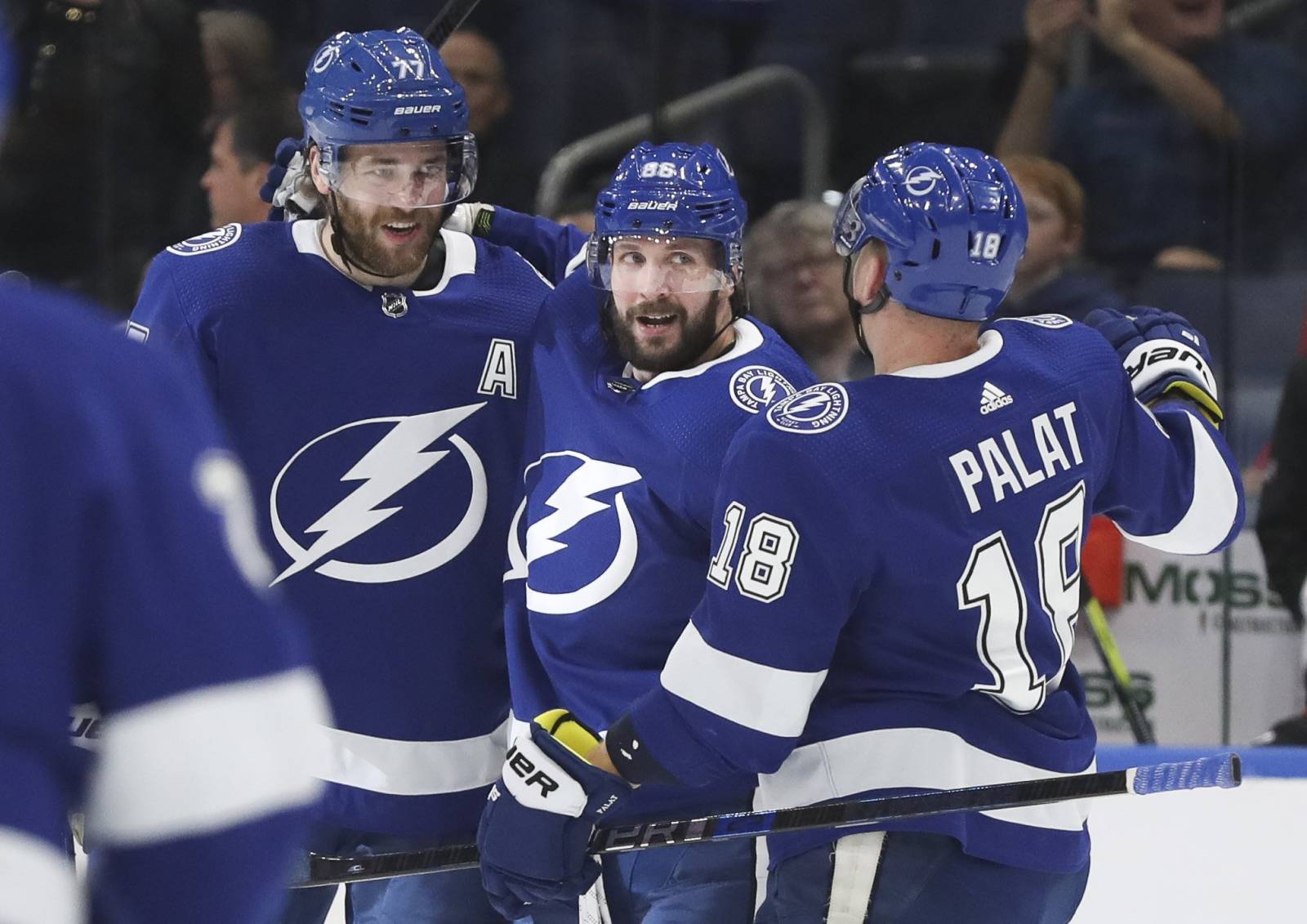 Форвард &laquo;Тампы&raquo; Генцел &mdash; о Кучерове: У этого парня глаза на затылке