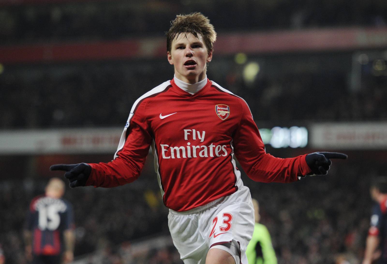 Комментатор Шмурнов сравнил трансферы Аршавина в &laquo;Арсенал&raquo; и Сафонова в &laquo;ПСЖ&raquo;